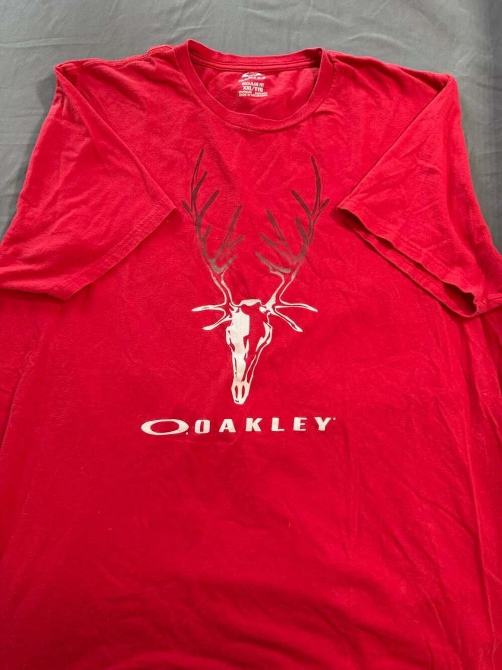 Oakley Men's Red Short Sleeve Deer Skull Graphic T-Shirt XXL